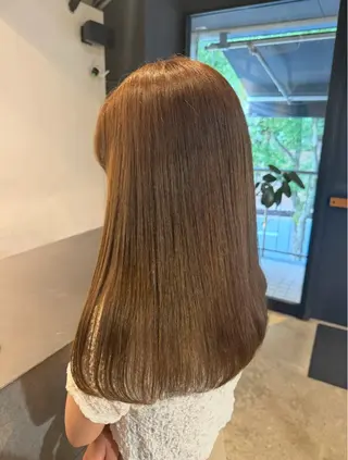 ロング カラー 佐藤 世怜奈のヘアスタイル