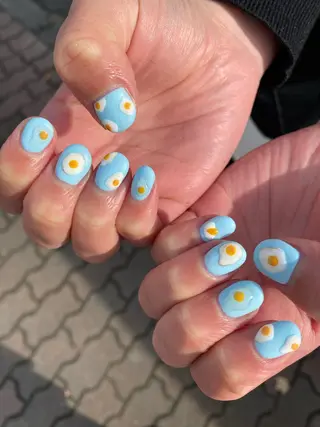 ショート カラー ネイル Nailsalon Calmeのネイルデザイン