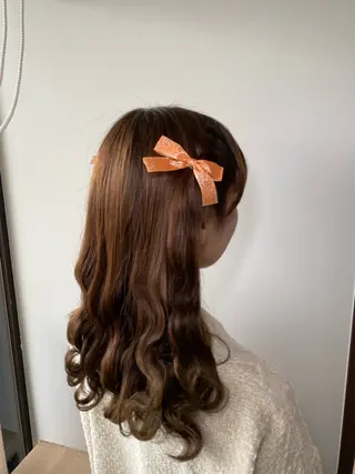 セミロング カラー募集中 広井優菜のヘアスタイル