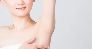 HANAMOTO MIKIのヘアスタイル