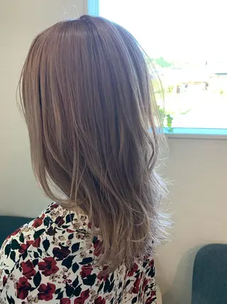 カラー radiant ラディアントのヘアスタイル