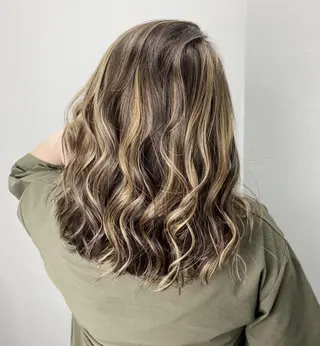 ロング ネイル カラー パーマ ヘアアレンジ マツエク・マツパ メンズ キッズ 🧡可愛い色落ち🧡 ハイトーン特化🧡のヘアスタイル