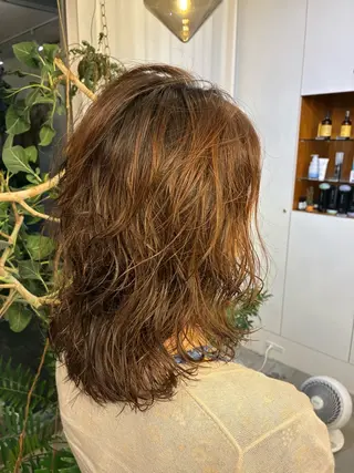 セミロング パーマ 💐レイヤー/ 暖色/りゅーき💐のヘアスタイル