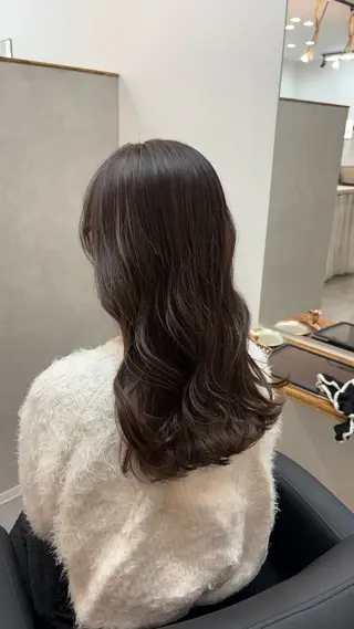 ロング カラー 豊橋/菜月/ブリーチ /艶カラーハイトーンのヘアスタイル