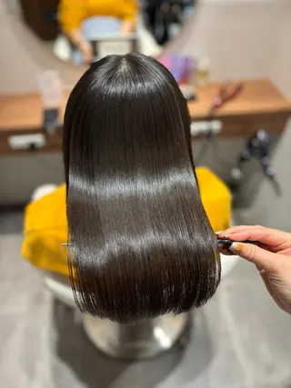 ミディアム 美髪ヘア 🤍erikaのヘアスタイル