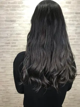 ロング カラー 平田 怜のヘアスタイル