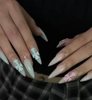 ネイル 🦋ネイルサロン ブラン🌈ゆりのネイルデザイン