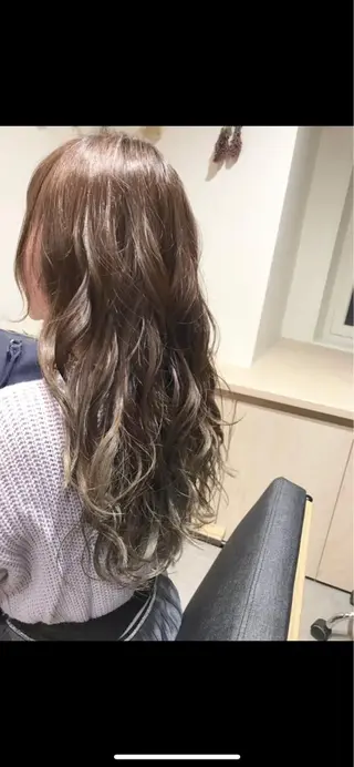 ロング カラー ヘアアレンジ SHIORI💜口コ ミNo.1艶カラーのヘアスタイル