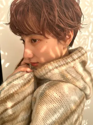 ショート カラー 小野江 祐李のヘアスタイル