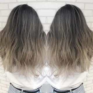 ロング カラー 小島 侑衣のヘアスタイル
