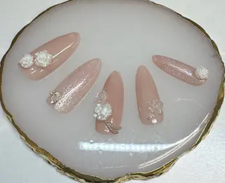 ネイル Queeens nailのネイルデザイン