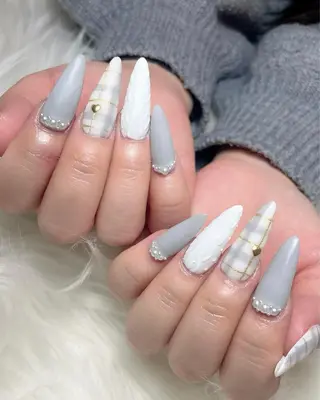 ネイル Feel ‪‪☺︎‬Yuriaのネイルデザイン