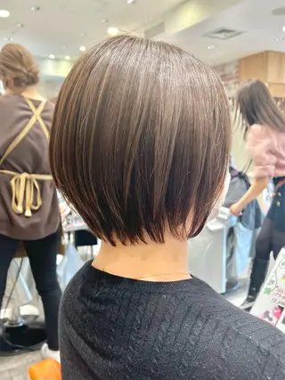 ショート カラー 💍新宿ショート 💍岩田莉奈のヘアスタイル
