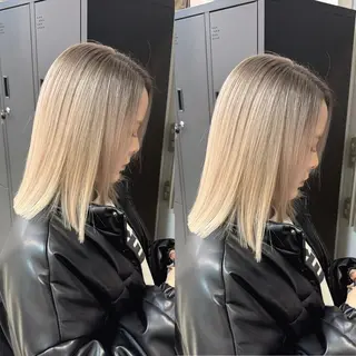 ショート バレイヤージュ ボブ🌈ナツヤのヘアスタイル