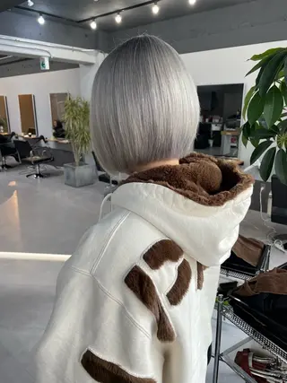 ミディアム カラー kira/ブリーチ/ ハイトーン/烏丸のヘアスタイル