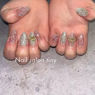 ネイル Nail salon tiny🩵のネイルデザイン