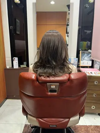 ミディアム カラー 藤田 竜成のヘアスタイル