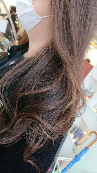 ロング カラー 遠藤 史秋のヘアスタイル