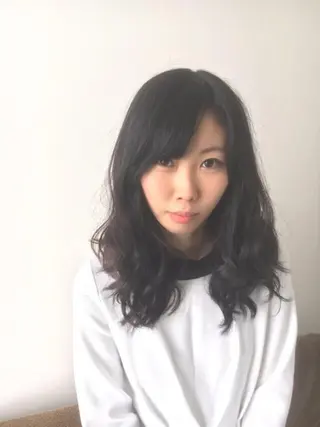 ミディアム セミロング ロング パーマ 東條 克義のヘアスタイル