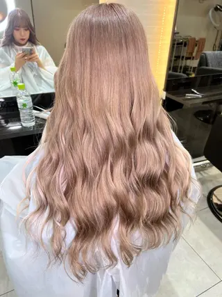 ロング カラー ヘアアレンジ 🌈カラー特化 ハイトーンけいと🌈のヘアスタイル