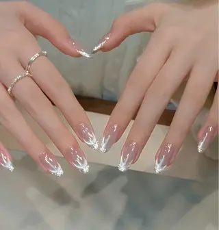 ネイル 周 テイのネイルデザイン