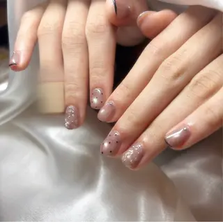 ネイル yuno❤︎ FOUNDATIONのネイルデザイン