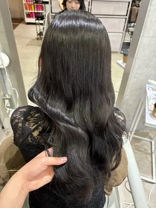 ロング .AIRI🌼 暖色/ぱつっとぼぶのヘアスタイル