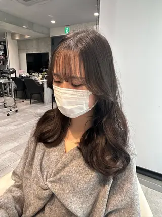 ロング まひろ エクステ／ハイトーンのヘアスタイル