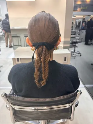 セミロング ヘアアレンジ 染谷 遥花のヘアスタイル