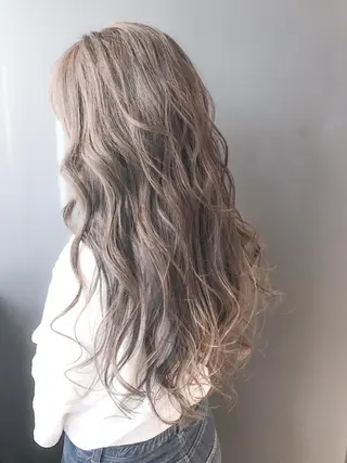 ロング カラー BOX mico.のヘアスタイル