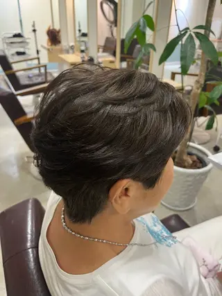 ショート カラー nicahair maiのヘアスタイル