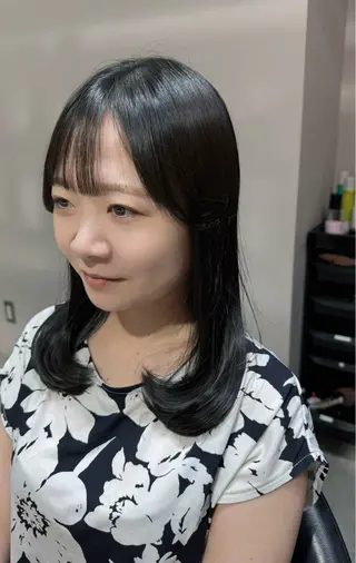 ミディアム 似合う髪型が 分からない方へのヘアスタイル