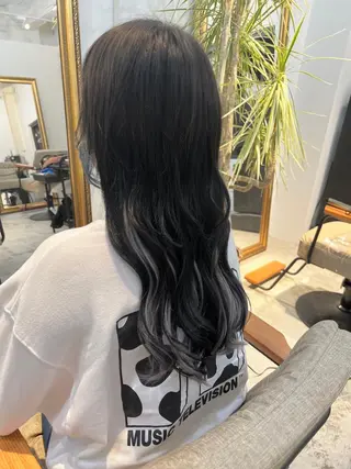 セミロング シンプル 美容室のヘアスタイル