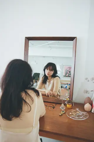 ロング 吉田 宙生のヘアスタイル