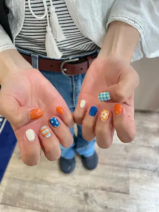 ネイル はばすみれ🎀ﾈｲﾙ 光ﾌｪｲｼｬﾙ ﾍｱのネイルデザイン