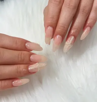 ネイル M Hのネイルデザイン