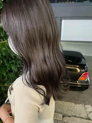 ロング カラー akane .のヘアスタイル