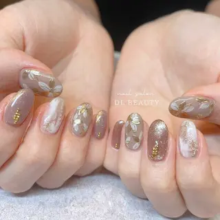 ネイル .. momoko🕊のネイルデザイン