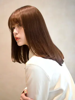 セミロング カラー 越後 遥/ 透明感カラー🪞🤍のヘアスタイル