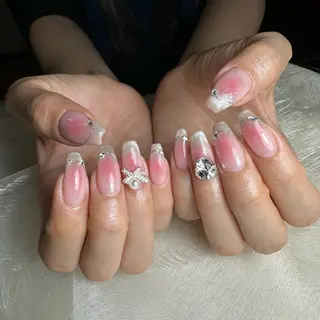 ネイル 里見 麗のネイルデザイン