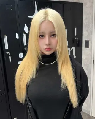 ロング カラー ギャル/ハイトーン 特化/ルイヤのヘアスタイル