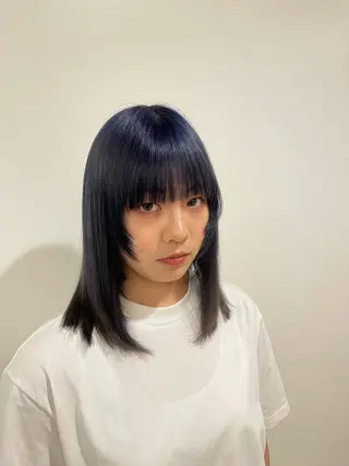 ミディアム TAYA 玲央のヘアスタイル