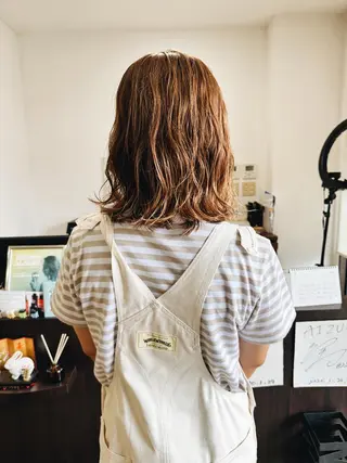 ミディアム パーマ ブリーチカラー🫧 森　凪沙のヘアスタイル