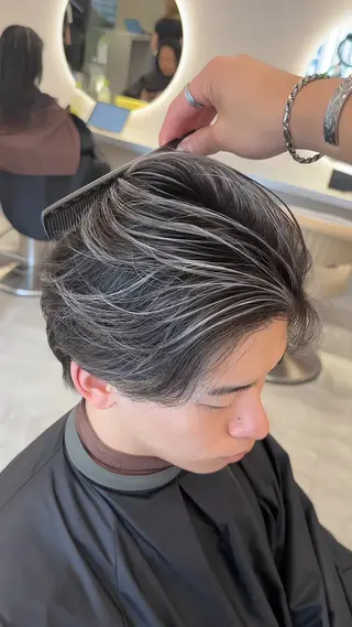 ショート 🇺🇸ルミナ🔥 海外ハイライトのヘアスタイル