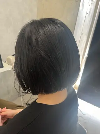 ミディアム anon Loemのヘアスタイル