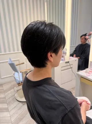 メンズ 透明感カラー🫧 幕内梨乃亜のヘアスタイル