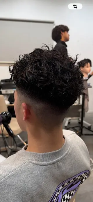 パーマ メンズ 鶴井 地のヘアスタイル