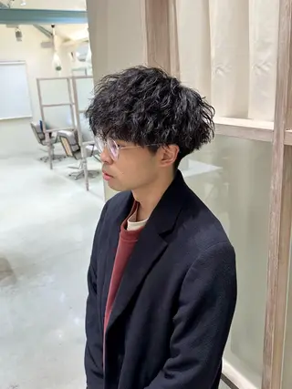 パーマ メンズ N,SOL / 岩上 新大のヘアスタイル