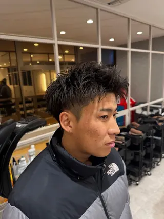 メンズ 🫧透明感カラー🫧 ロン毛美容師のヘアスタイル