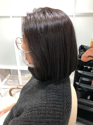 ミディアム 辻本 夏子のヘアスタイル